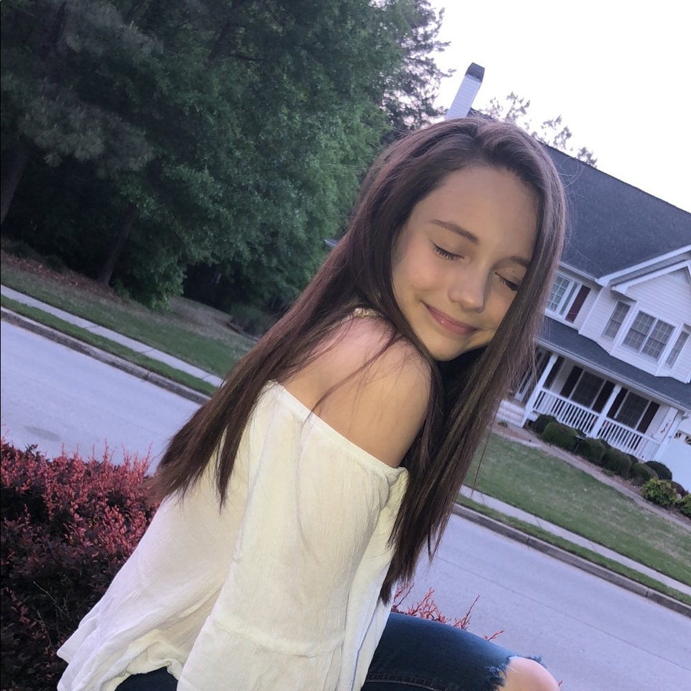 Meet your Posher, Makenzie